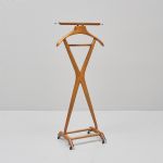 660699 Valet stand